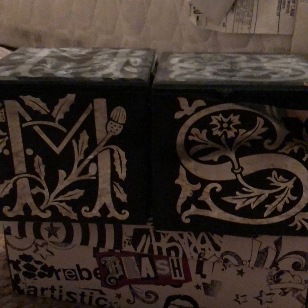 M and S glass boxes